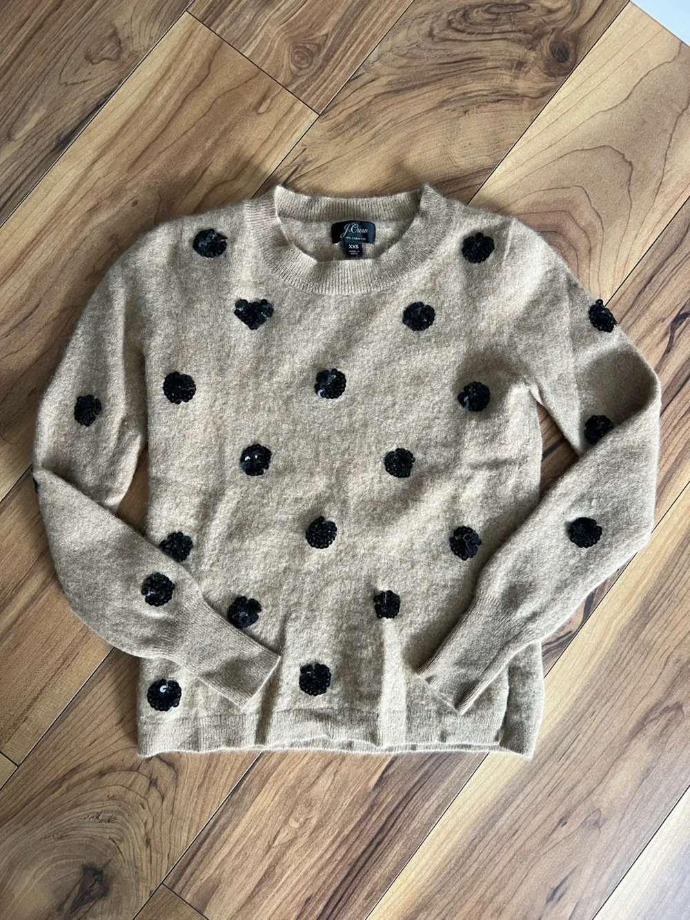 J. Crew Beige Crewneck Sweater with Black Sequin Dots xxs 100% cashmere